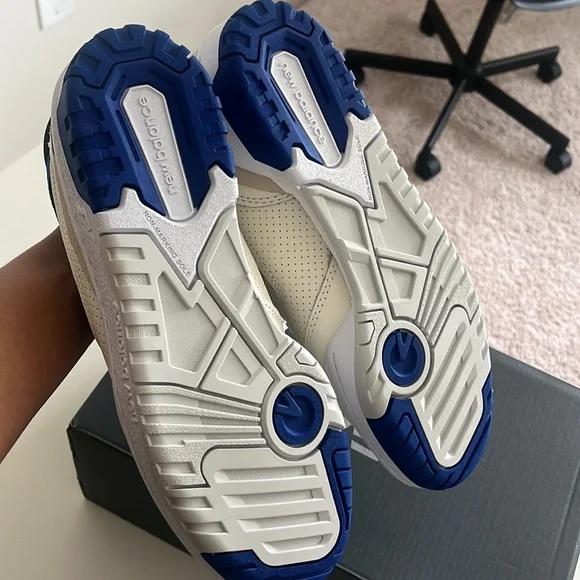 NEW BALANCE 550 size 8 mens nwt never worn💙💙💙 - Picture 4 of 6